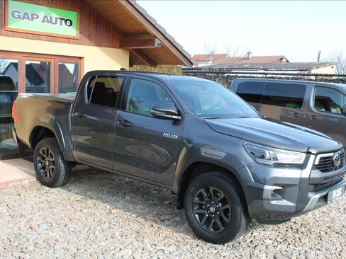 Toyota Hilux Pick-up 2,8 l 150 kw