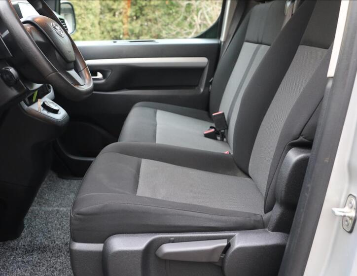 Toyota ProAce Verso 15