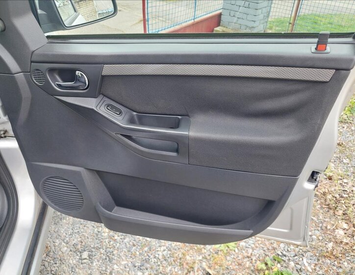 Opel Meriva MPV 1,6 l 77 kw