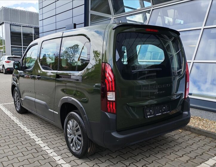 Peugeot Rifter MPV 1,5 l 96 kw