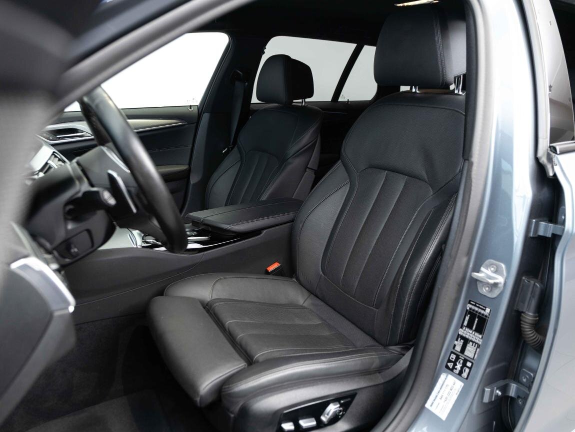 BMW Řada 5 Kombi 3,0 l 195 kw