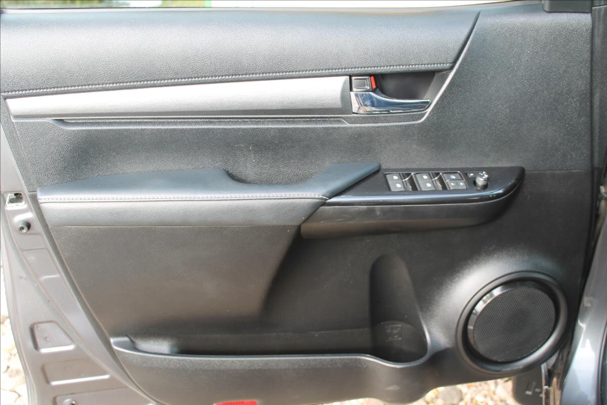 Toyota Hilux Pick-up 2,8 l 150 kw