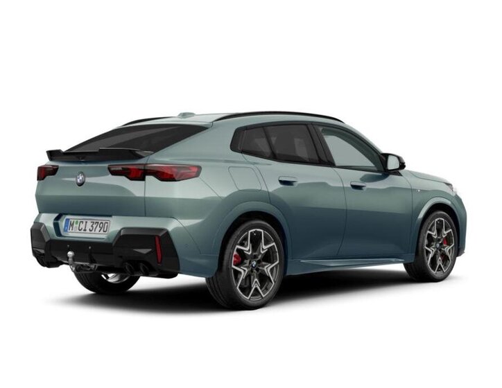 BMW X2 SUV 2,0 l 221 kw