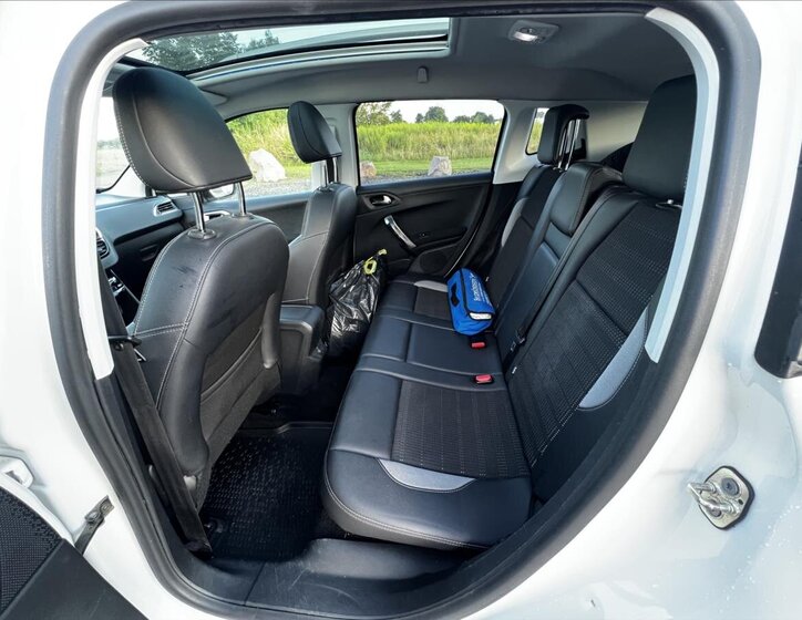 Peugeot 2008 SUV / Terénní 1,6 l 84 kw