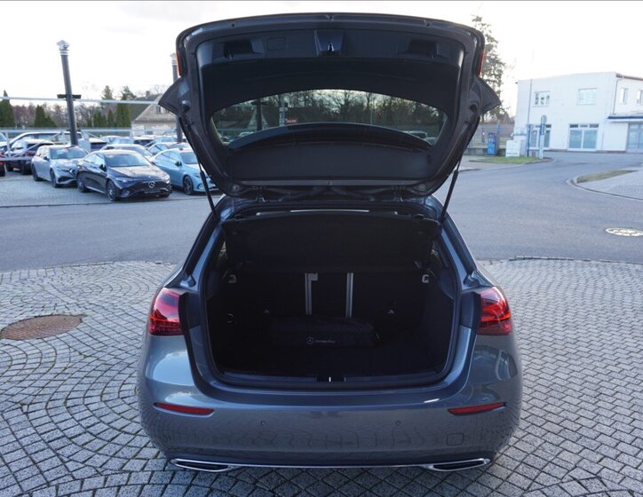 Mercedes-Benz Třídy A Hatchback 1,3 l 100 kw