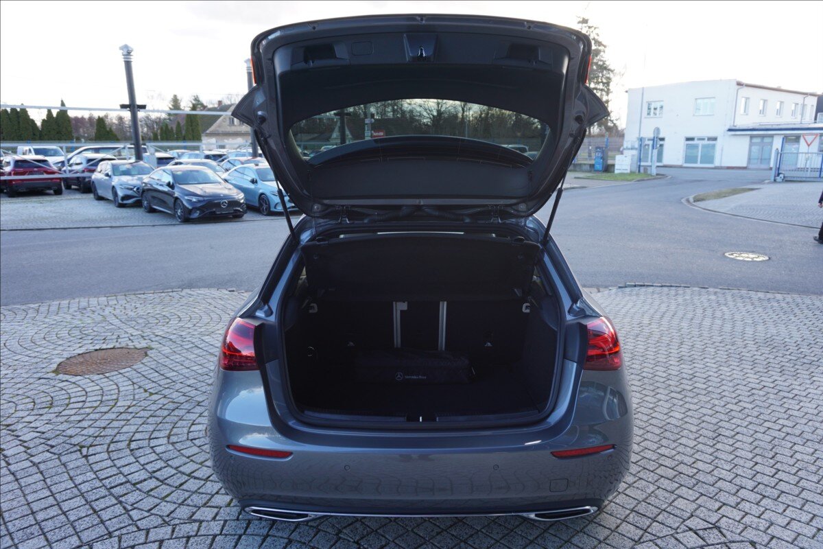 Mercedes-Benz Třídy A Hatchback 1,3 l 100 kw