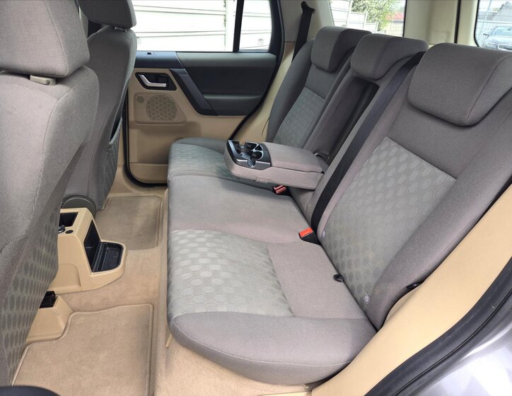 Land Rover Freelander SUV / Terénní 2,2 l 118 kw