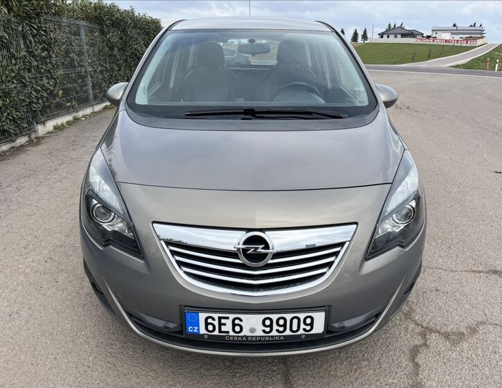 Opel Meriva MPV 1,4 l 88 kw