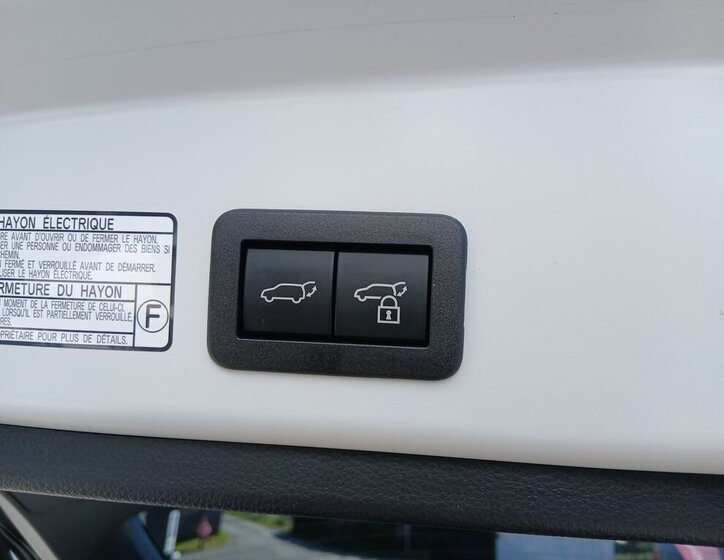 Toyota Corolla Cross SUV / Terénní 2,0 l 112 kw