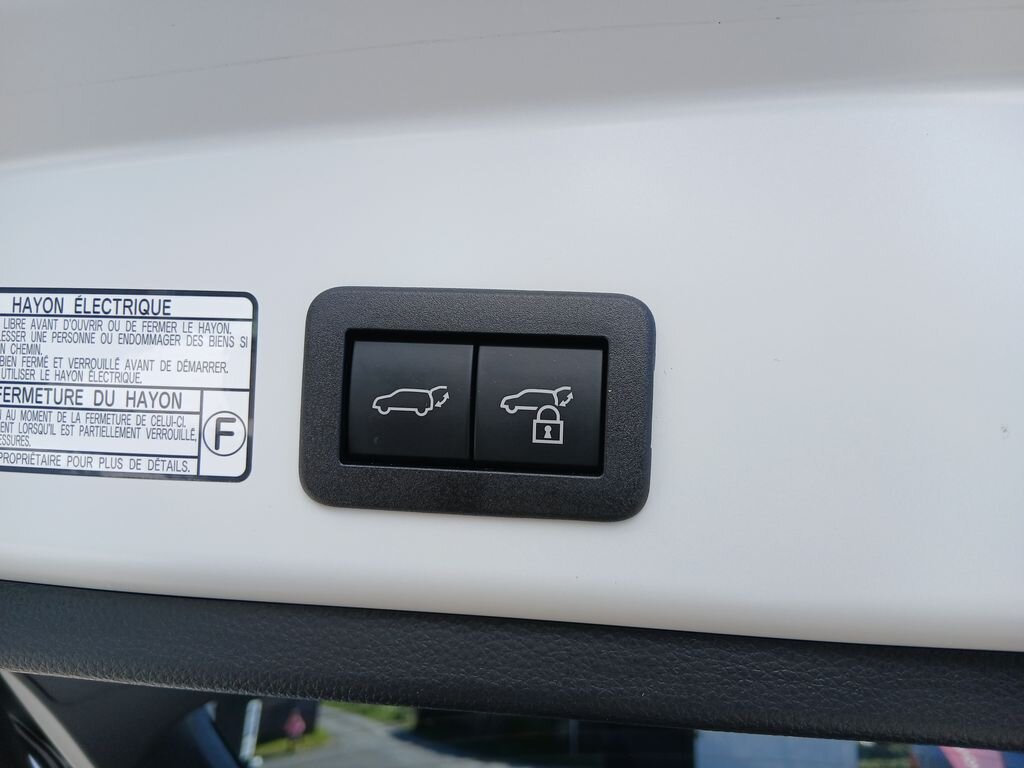 Toyota Corolla Cross SUV / Terénní 2,0 l 112 kw