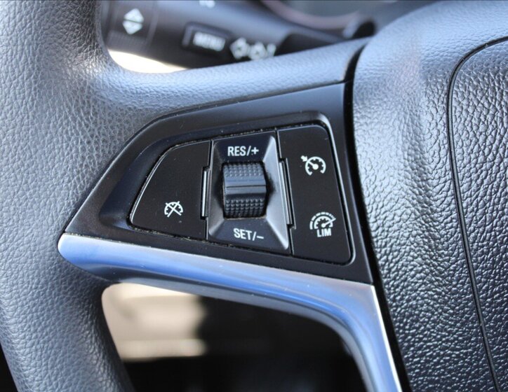 Opel Mokka SUV / Terénní 1,6 l 85 kw