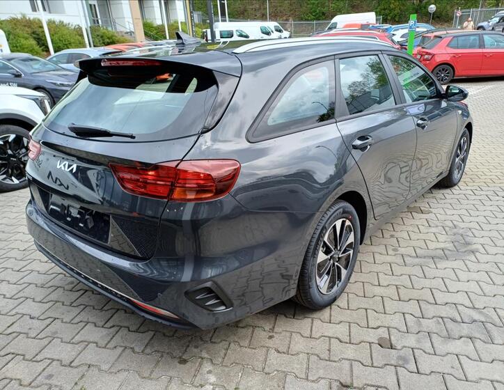 KIA Ceed 5