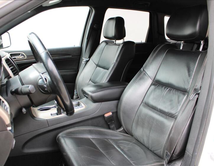 Jeep Grand Cherokee 13