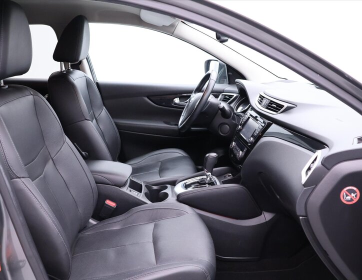 Nissan Qashqai 13