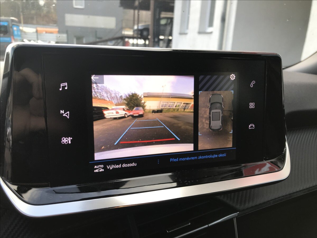 Peugeot 2008 Hatchback 1,2 l 74 kw