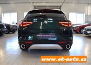 Alfa Romeo Stelvio 5