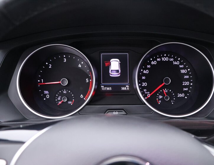 Volkswagen Tiguan SUV / Terénní 2,0 l 110 kw