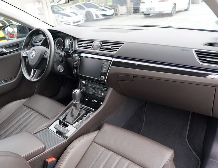 Škoda Superb Kombi 2,0 l 140 kw