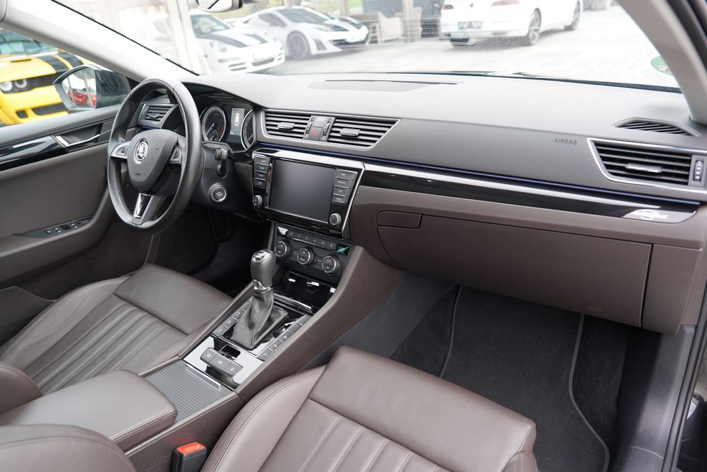 Škoda Superb Kombi 2,0 l 140 kw