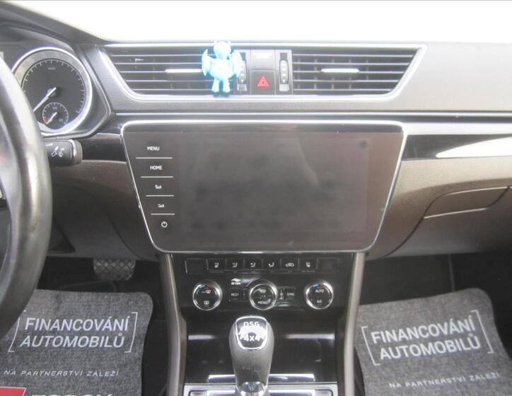Škoda Superb 10