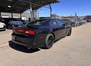 Dodge Charger Sedan / Limuzína 6,4 l 351 kw