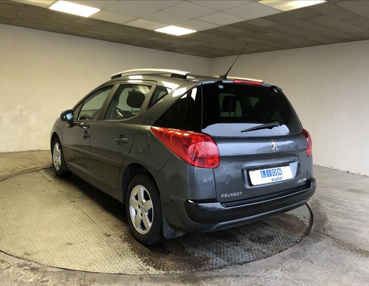 Peugeot 207 Kombi 1,4 l 70 kw