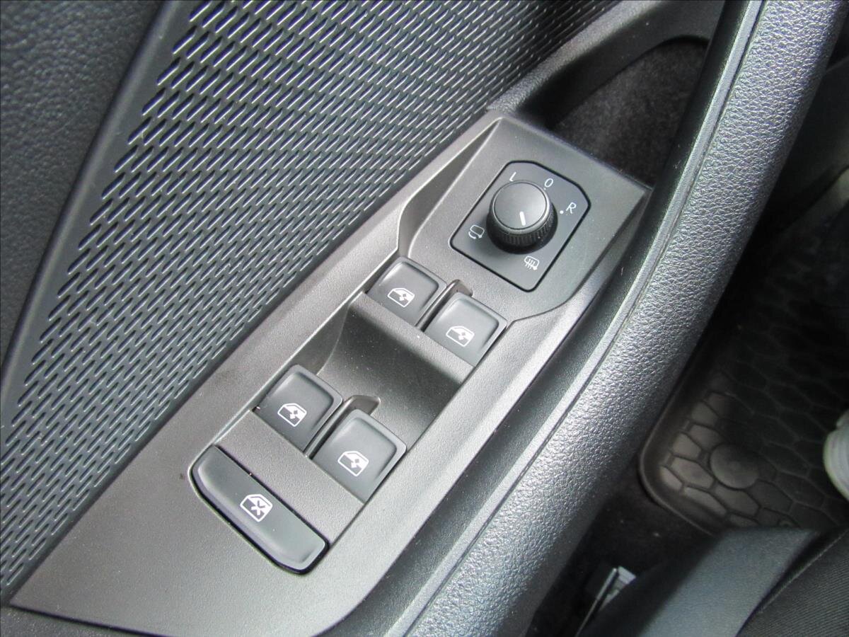 Škoda Octavia Sedan / Limuzína 2,0 l 110 kw