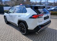 Toyota RAV4 SUV / Terénní 2,5 l 131 kw