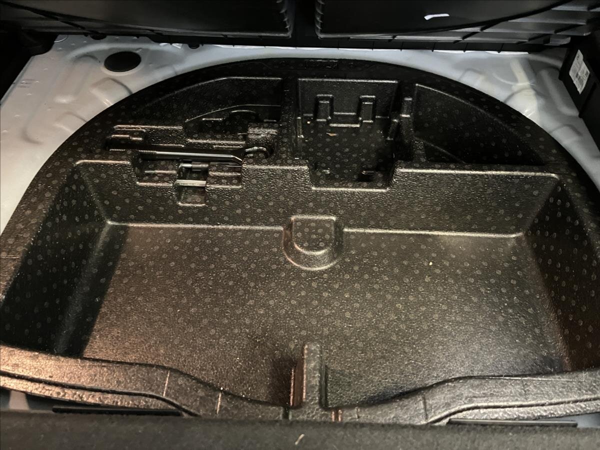 KIA ProCeed Kombi 1,6 l 150 kw