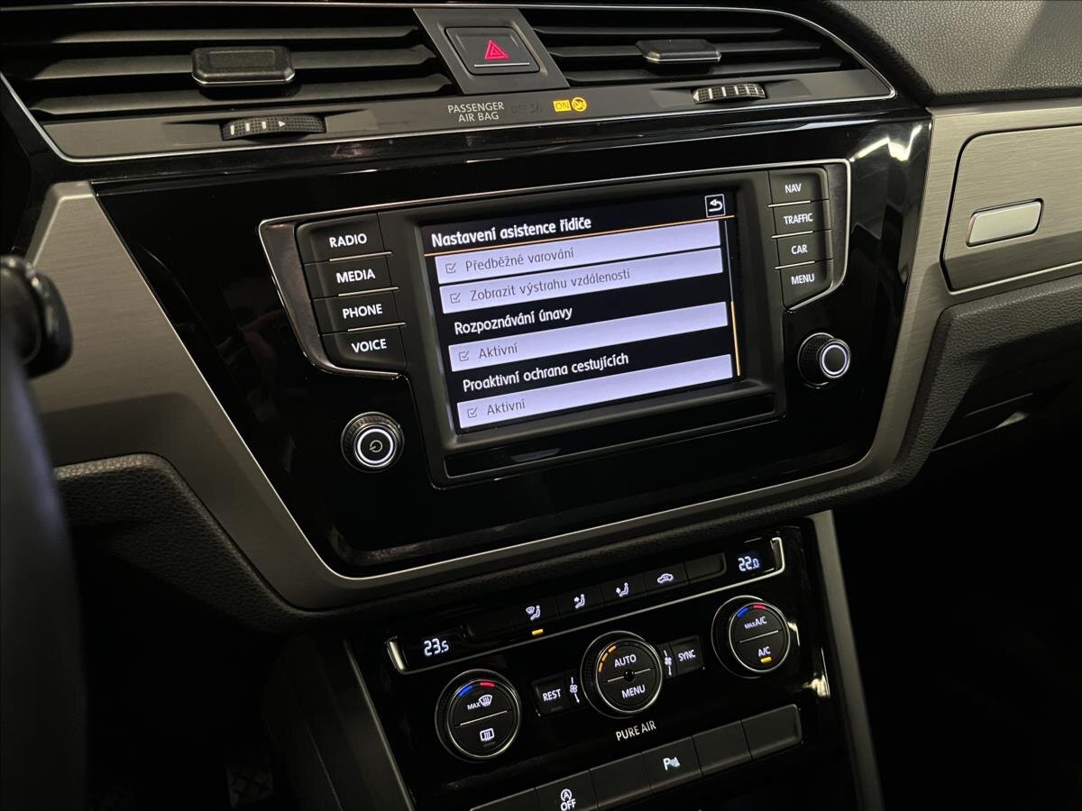 Volkswagen Touran MPV 1,6 l 81 kw