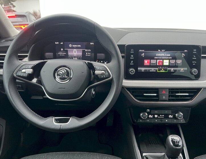 Škoda Scala Hatchback 1,0 l 85 kw