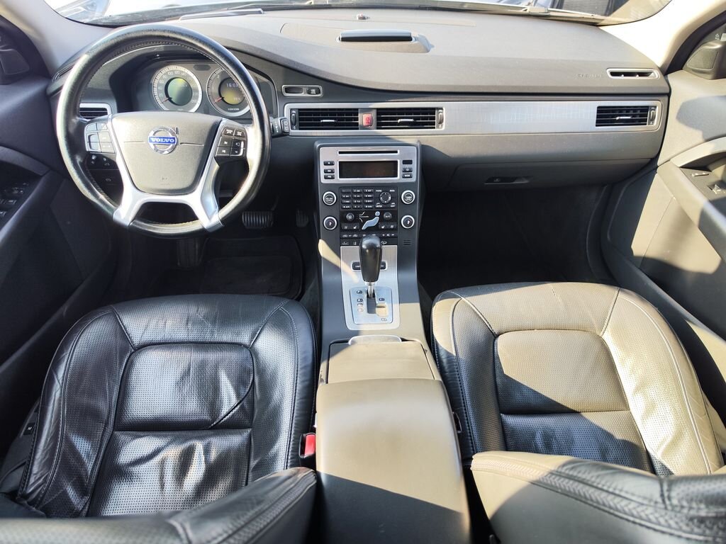 Volvo XC70 Kombi 2,4 l 151 kw