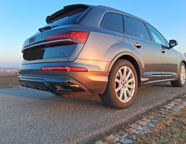 Audi Q7 Kombi 0,0 210 kw