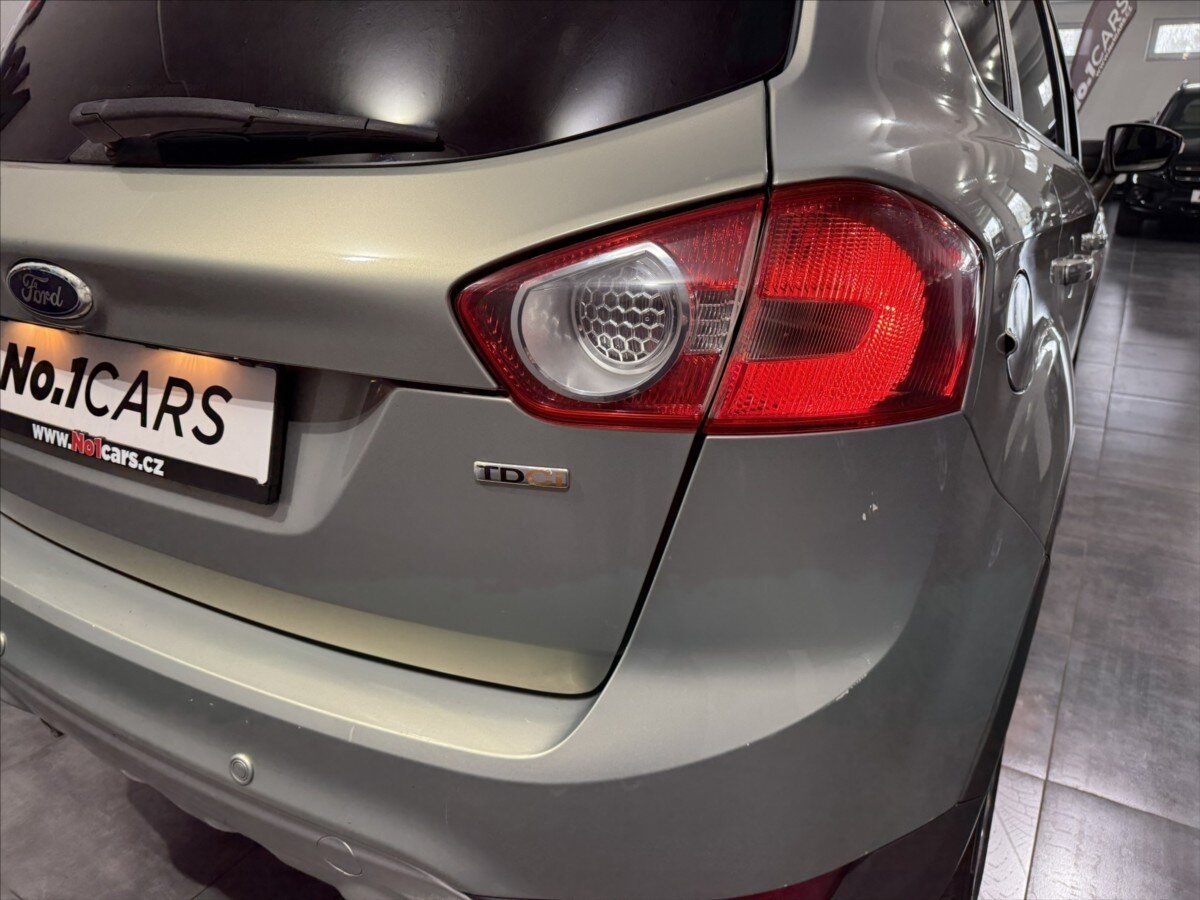 Ford Kuga SUV / Terénní 2,0 l 100 kw