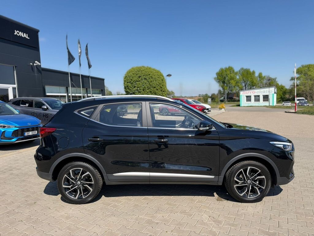 MG ZS SUV / Terénní 1,5 l 78 kw