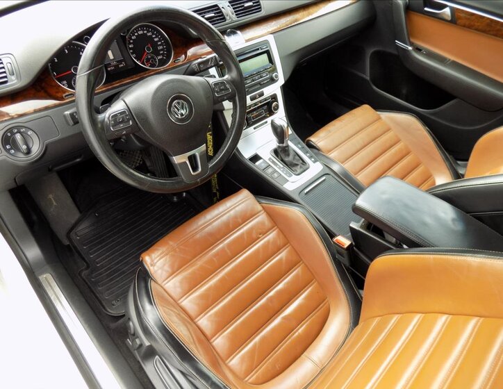 Volkswagen Passat 13