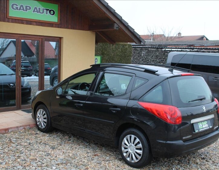 Peugeot 207 Kombi 1,4 l 54 kw