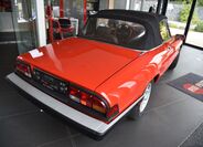 Alfa Romeo Spider 12