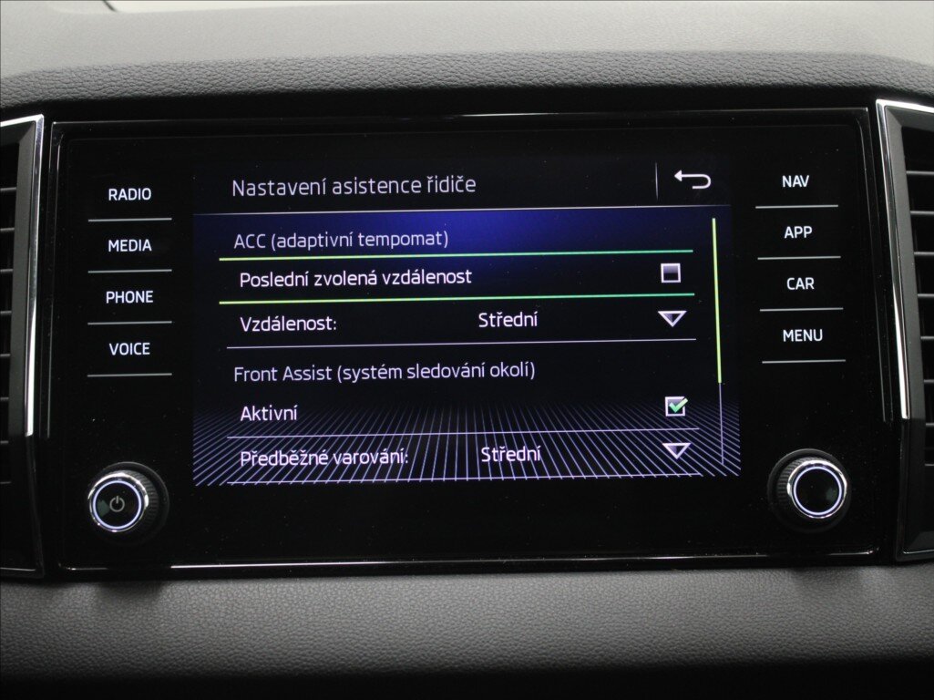 Škoda Karoq SUV 1,5 l 110 kw