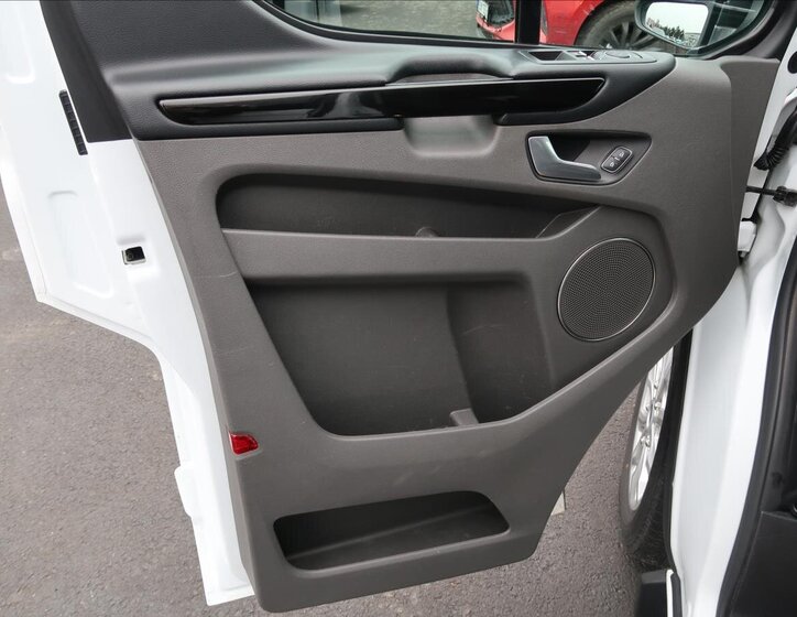 Ford Tourneo Custom Ostatní 2,0 l 96 kw