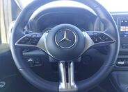 Mercedes-Benz Vito 18