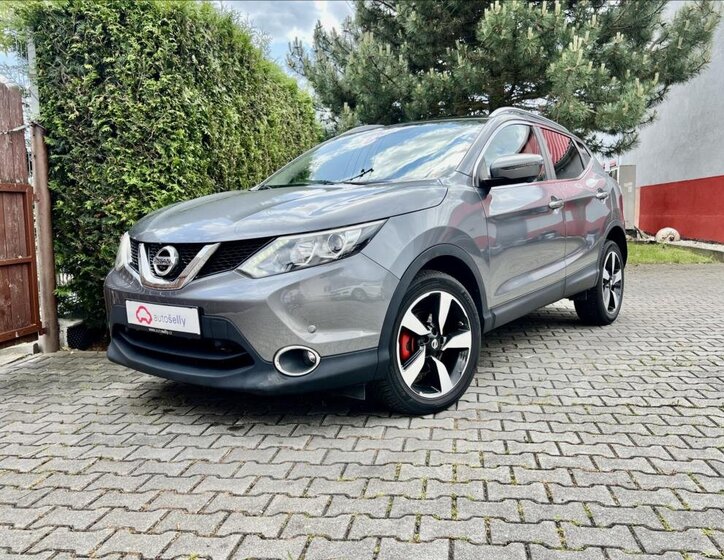 Nissan Qashqai SUV / Terénní 1,6 l 96 kw