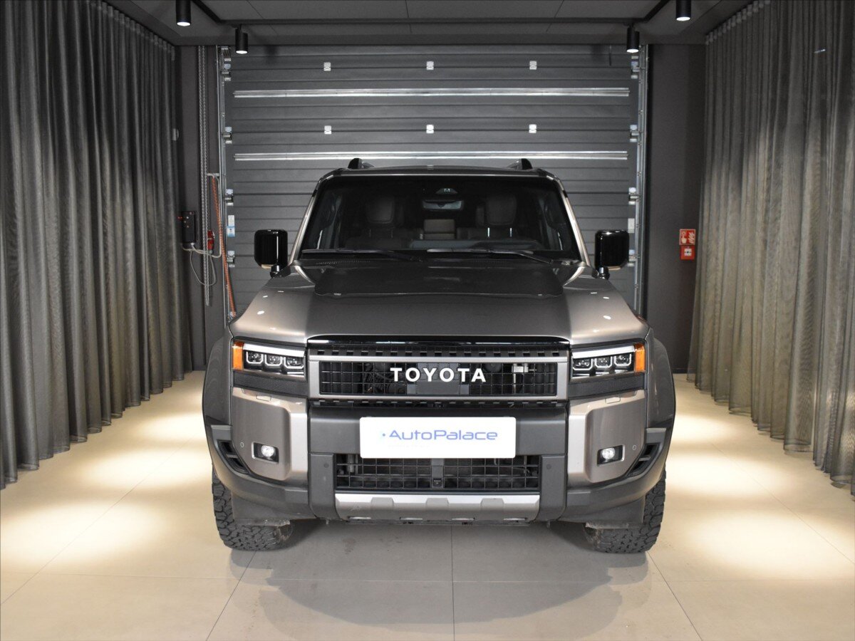 Toyota Land Cruiser SUV / Terénní 2,8 l 151 kw