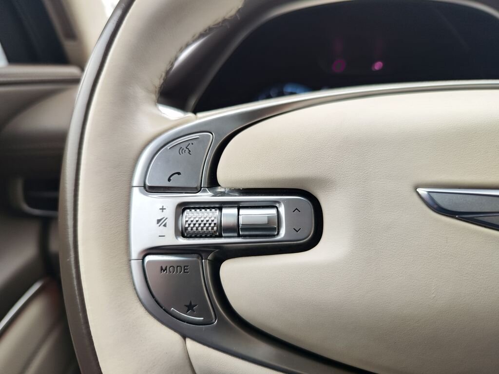 Ostatní Ostatní SUV 3,5 l 279 kw