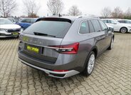 Škoda Superb 9