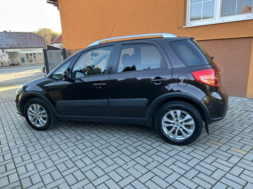 Suzuki SX4