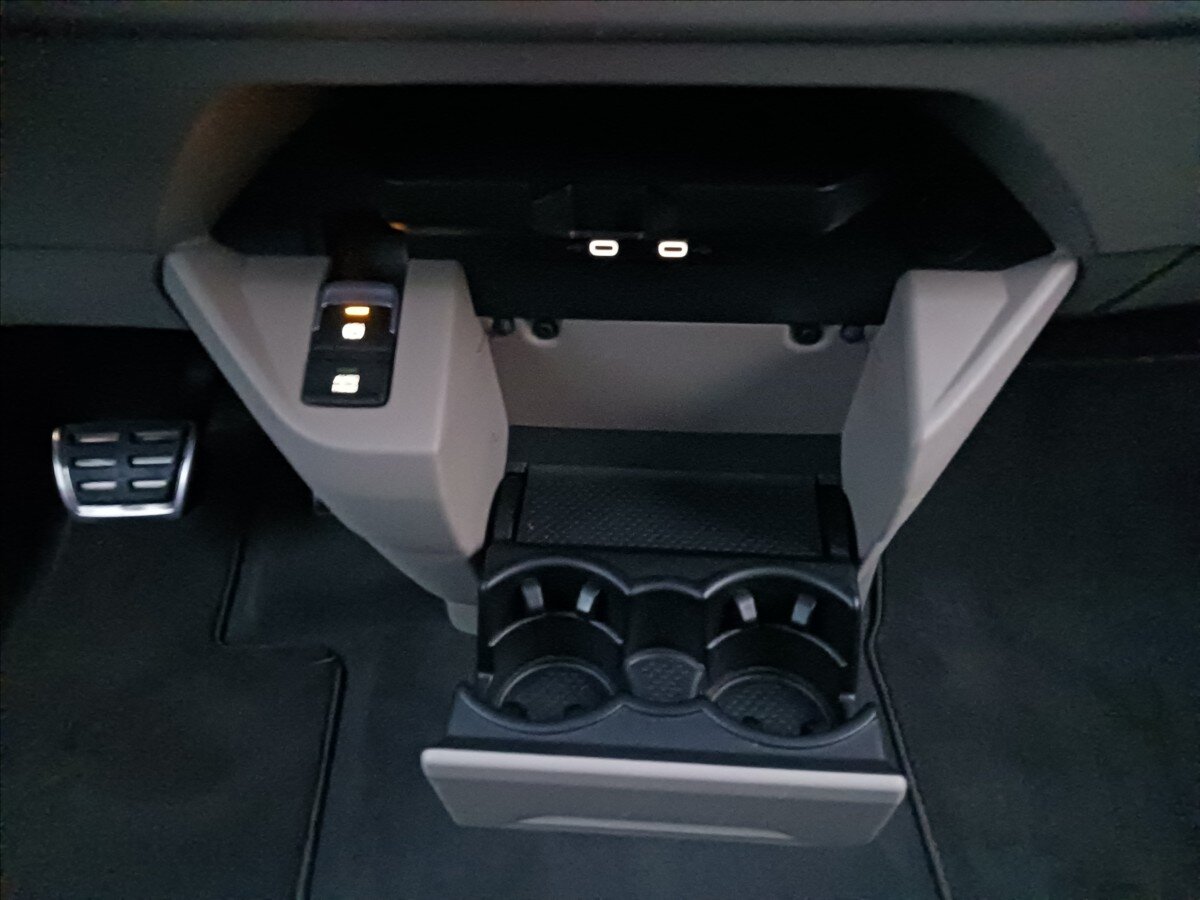 Volkswagen Multivan VAN-Minibus 2,0 l 150 kw