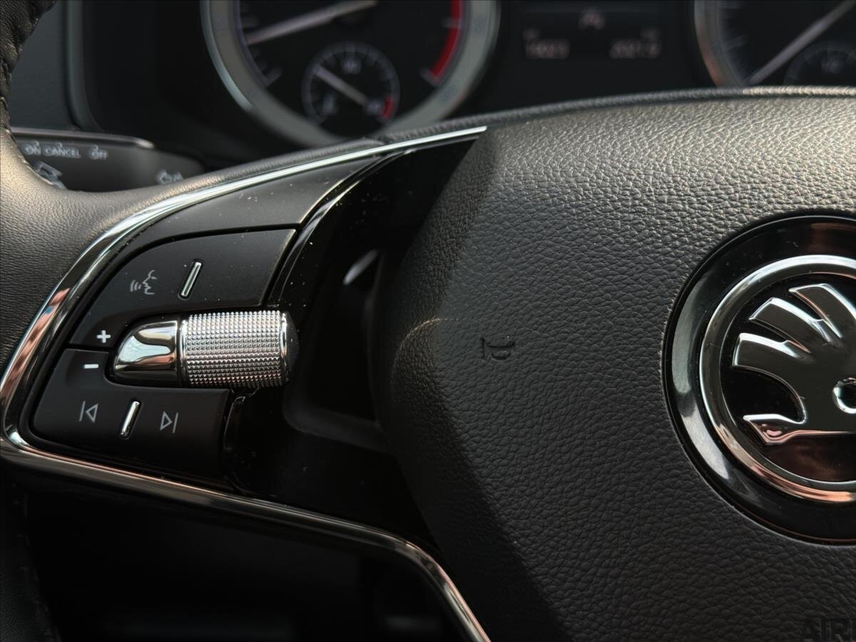 Škoda Karoq Kombi 1,5 l 110 kw