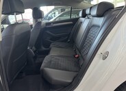 Volkswagen Passat 12