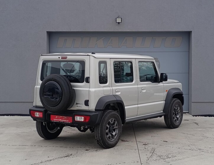 Suzuki Jimny SUV 1,5 l 75 kw